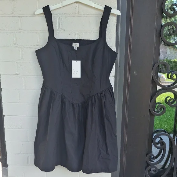 A New Day Black Fitted Pleated Tank Top - Picture 1 of 10